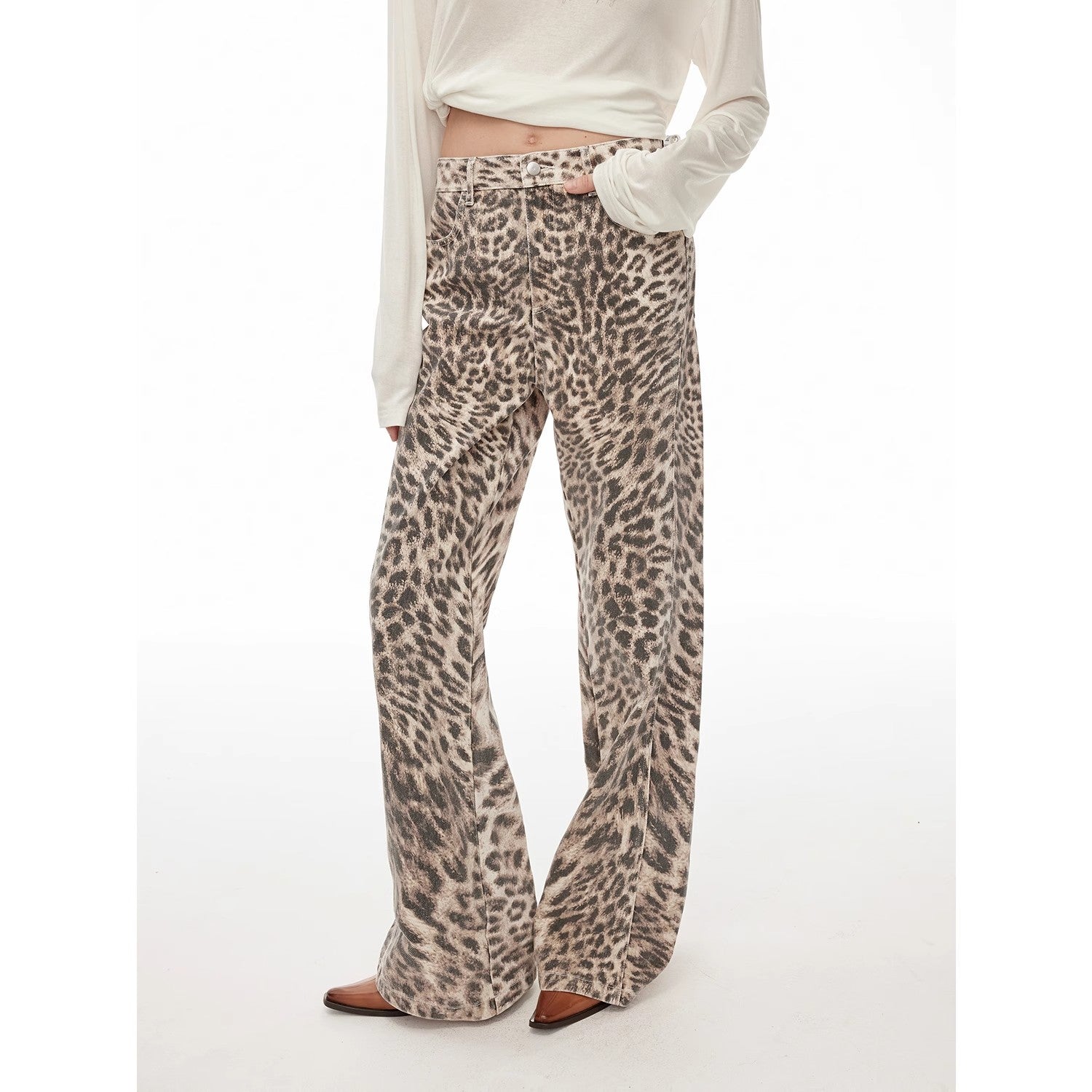 “Wild Roar” Leopard Print Washed Straight-Leg Bootcut Jeans for Fashion-Forward Women and Men