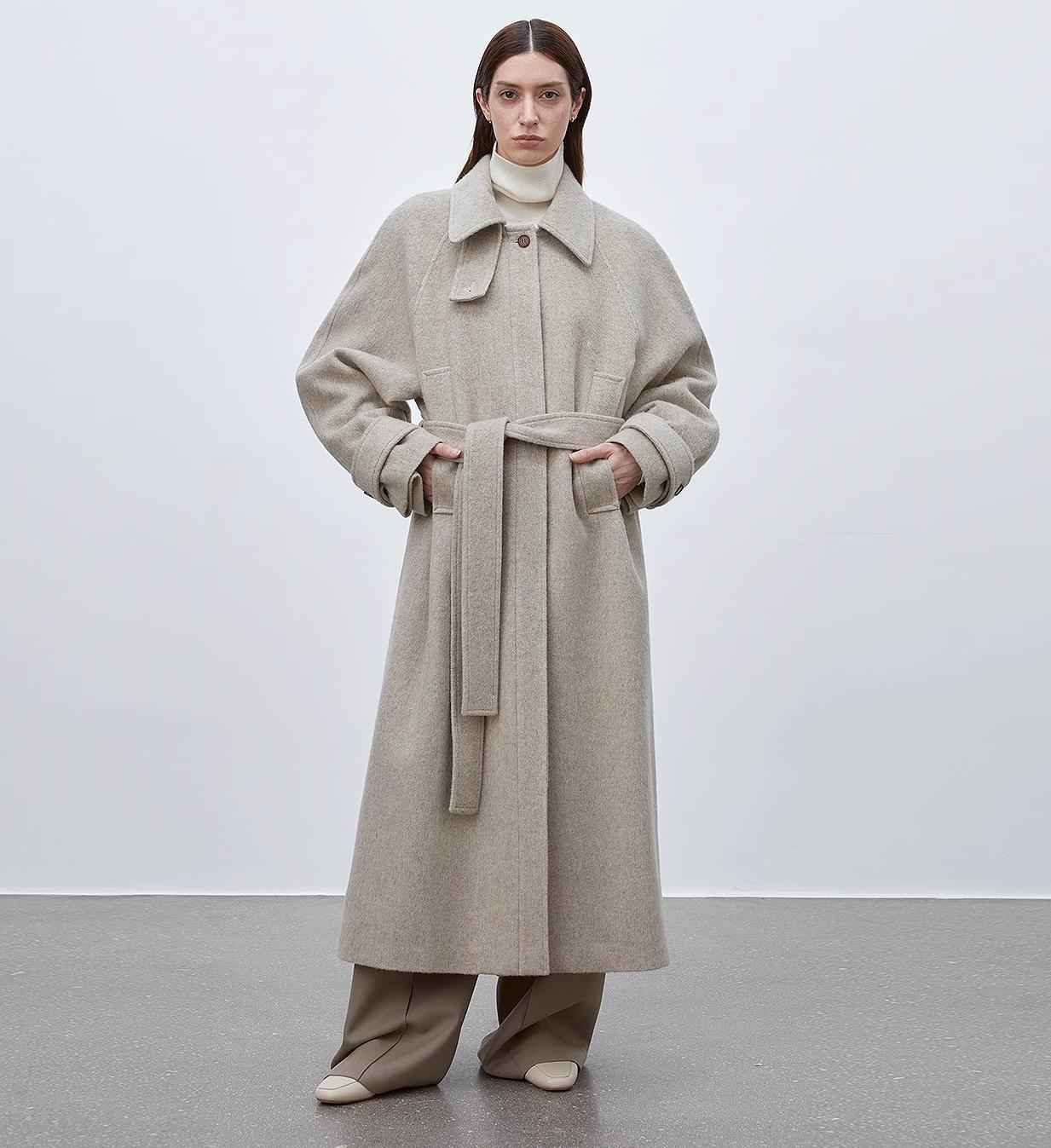 Moonlit Veil Women's Straight-Cut Raglan Sleeve Wool Coat with Double-Layer Detachable Collar