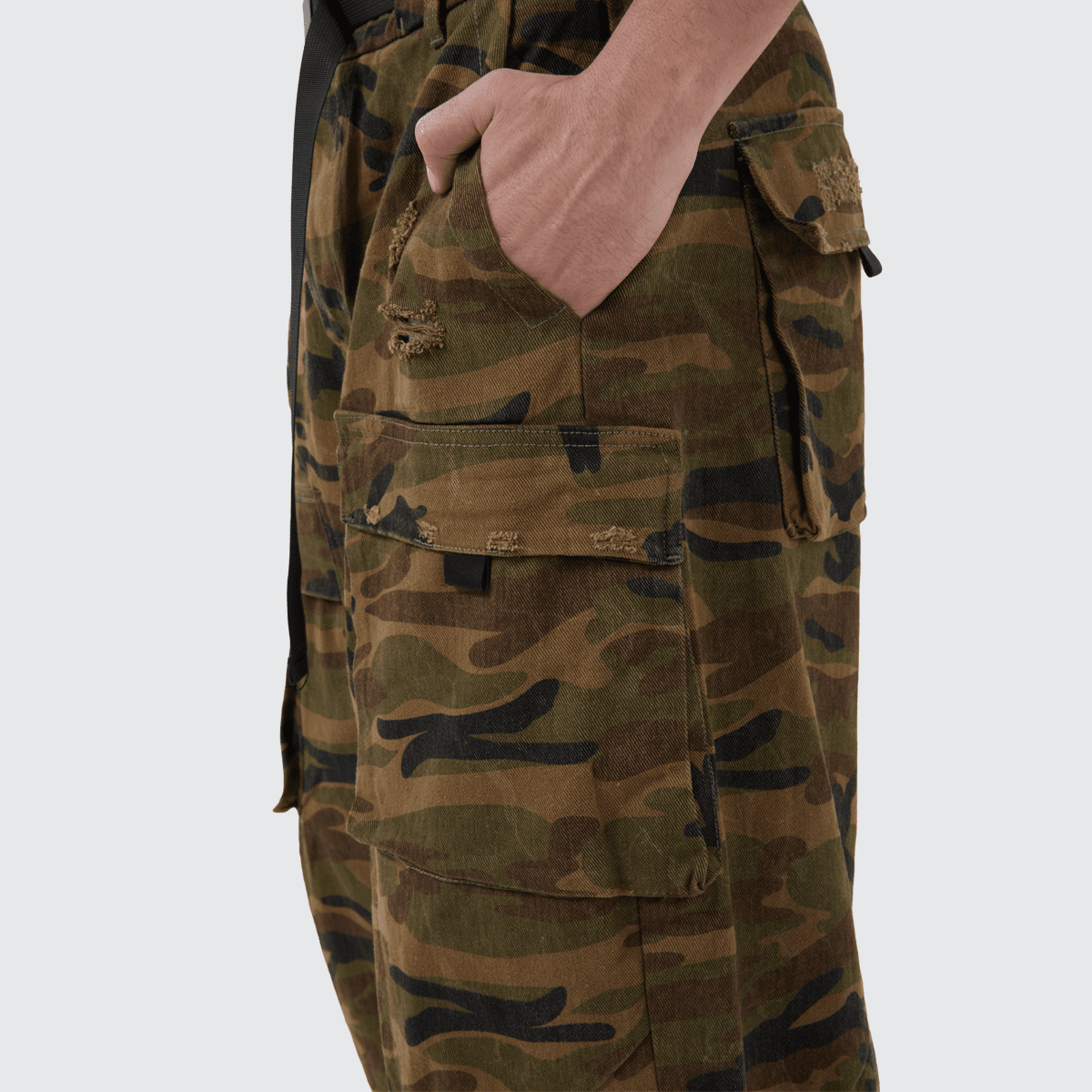 Khayi Camo Loose Fit Wide-leg Cargos