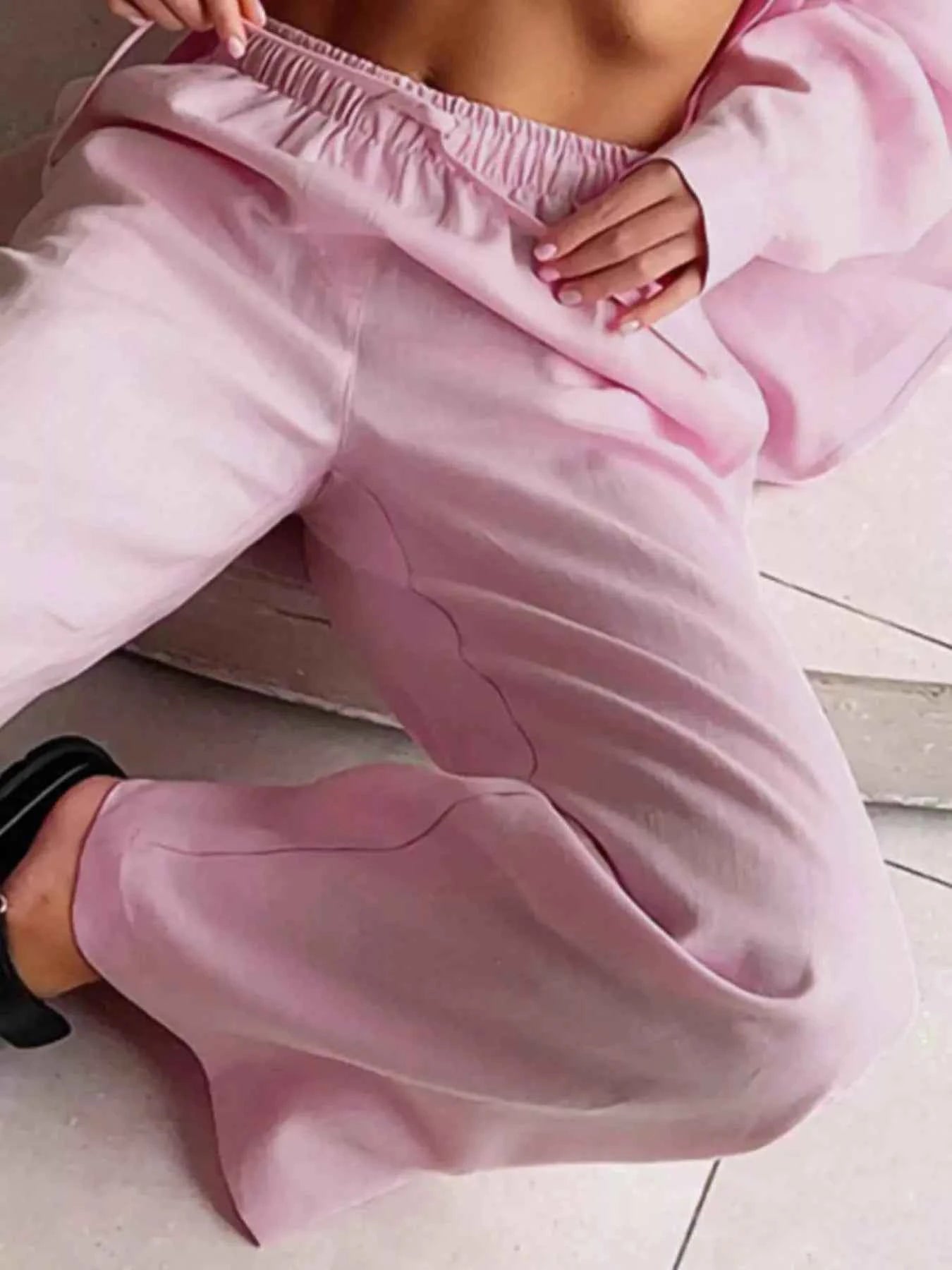 Relaxed Fit Two-Piece Set with Button-Up Shirt and Pants in Burgundy