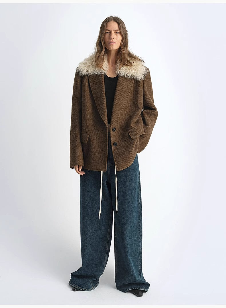 "Vertical Texture" Wool Tweed Coat with Detachable Fur Collar