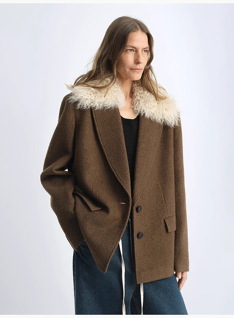 "Vertical Texture" Wool Tweed Coat with Detachable Fur Collar