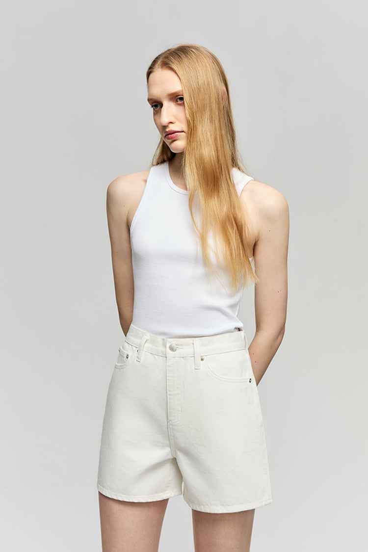 Golden Hour High-Rise Girlfriend Denim Shorts Model HJ801