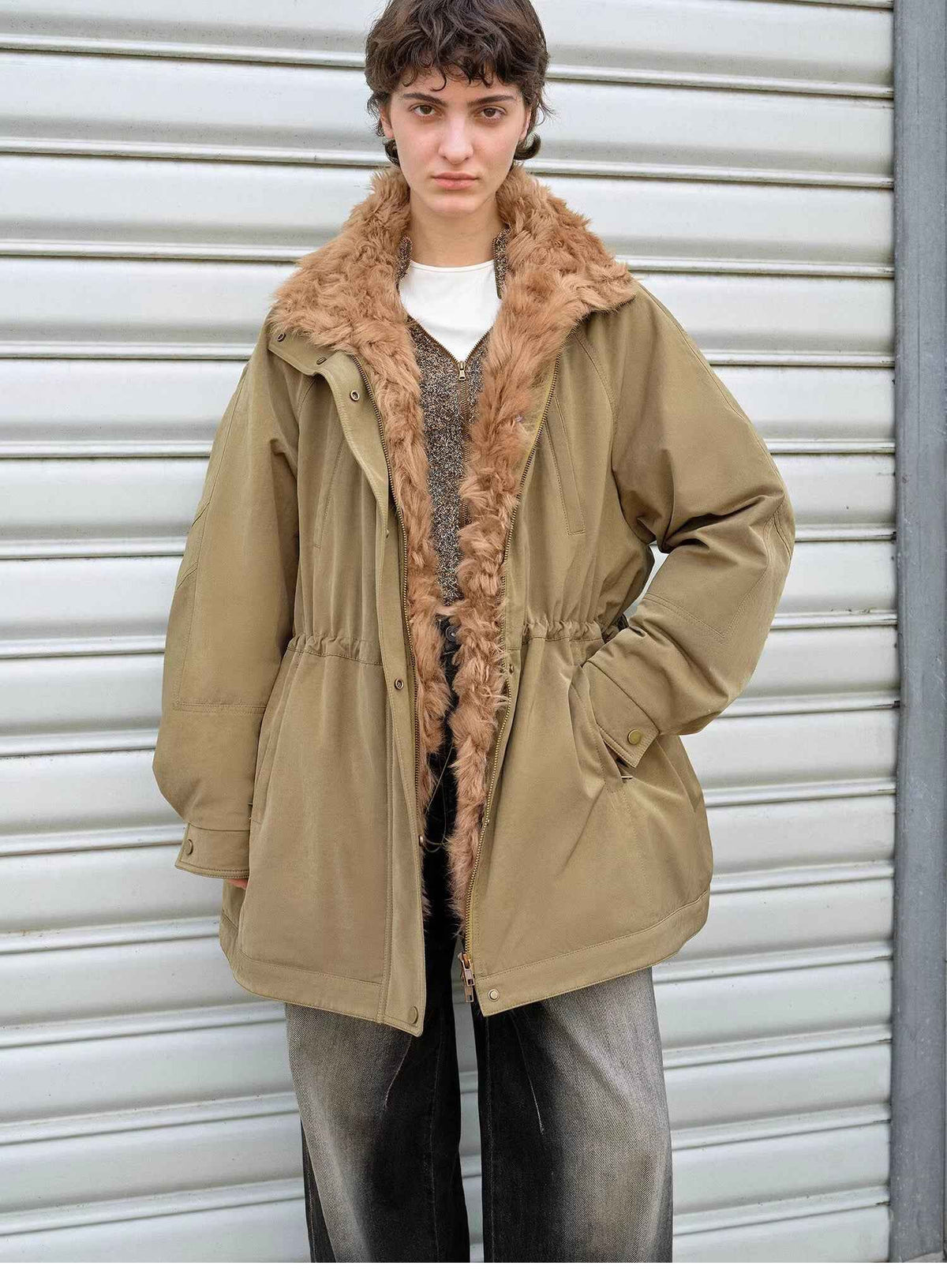 "Amber Pine Forest" Curly Collar 90% Goose Down Mid-Length Parka