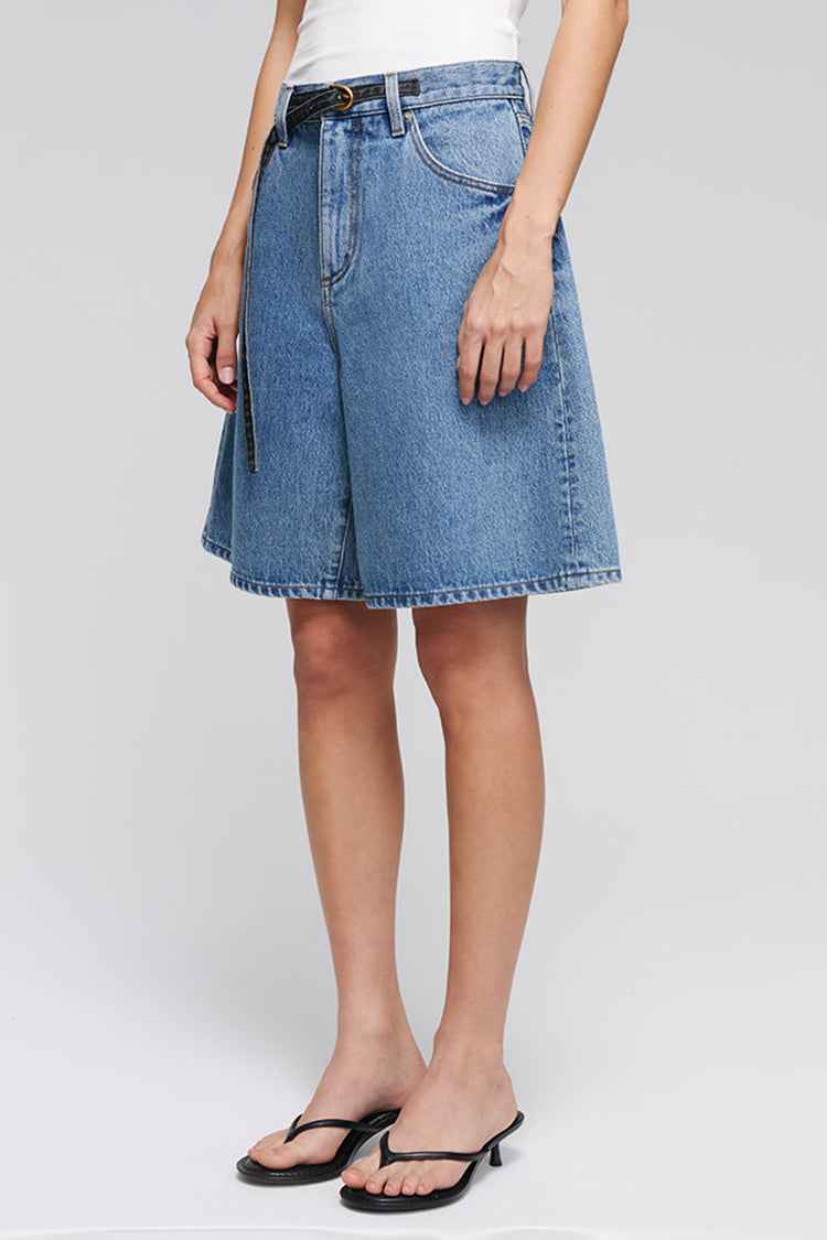 Easy Rider High-Rise Denim Bermuda Shorts Model HJ822