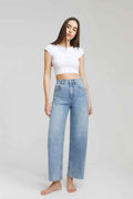 Moon Curve Raw Hem Crop Jeans Model HJ129