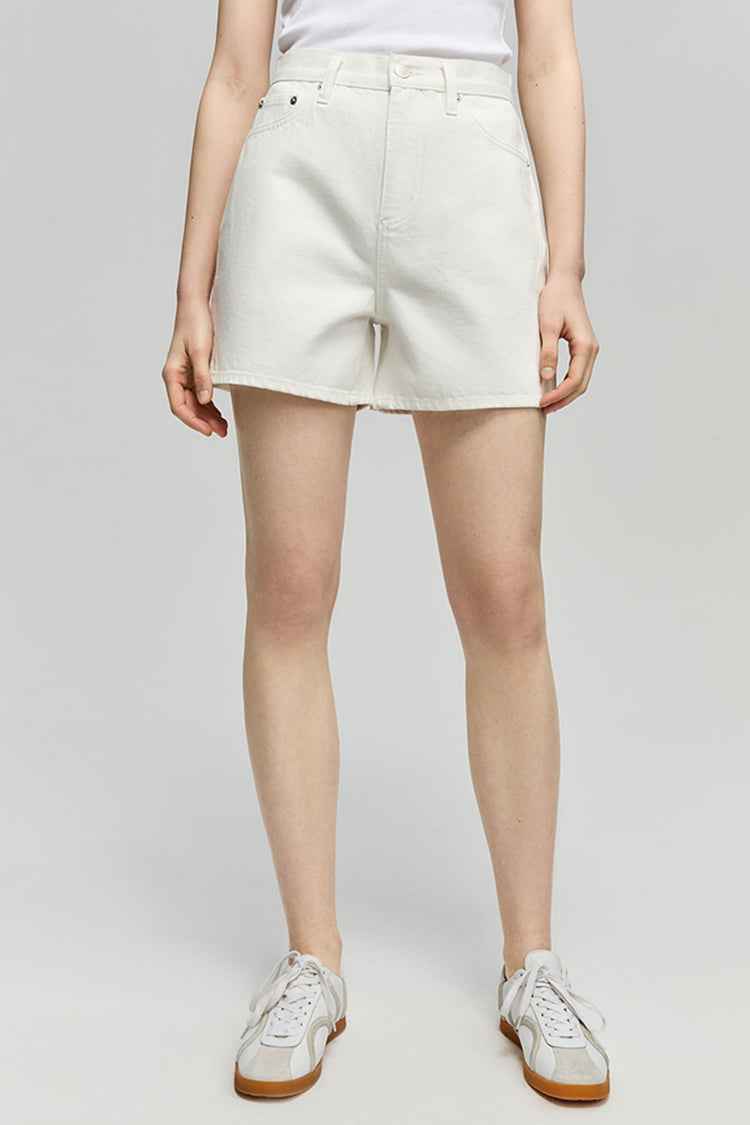 Golden Hour High-Rise Girlfriend Denim Shorts Model HJ801
