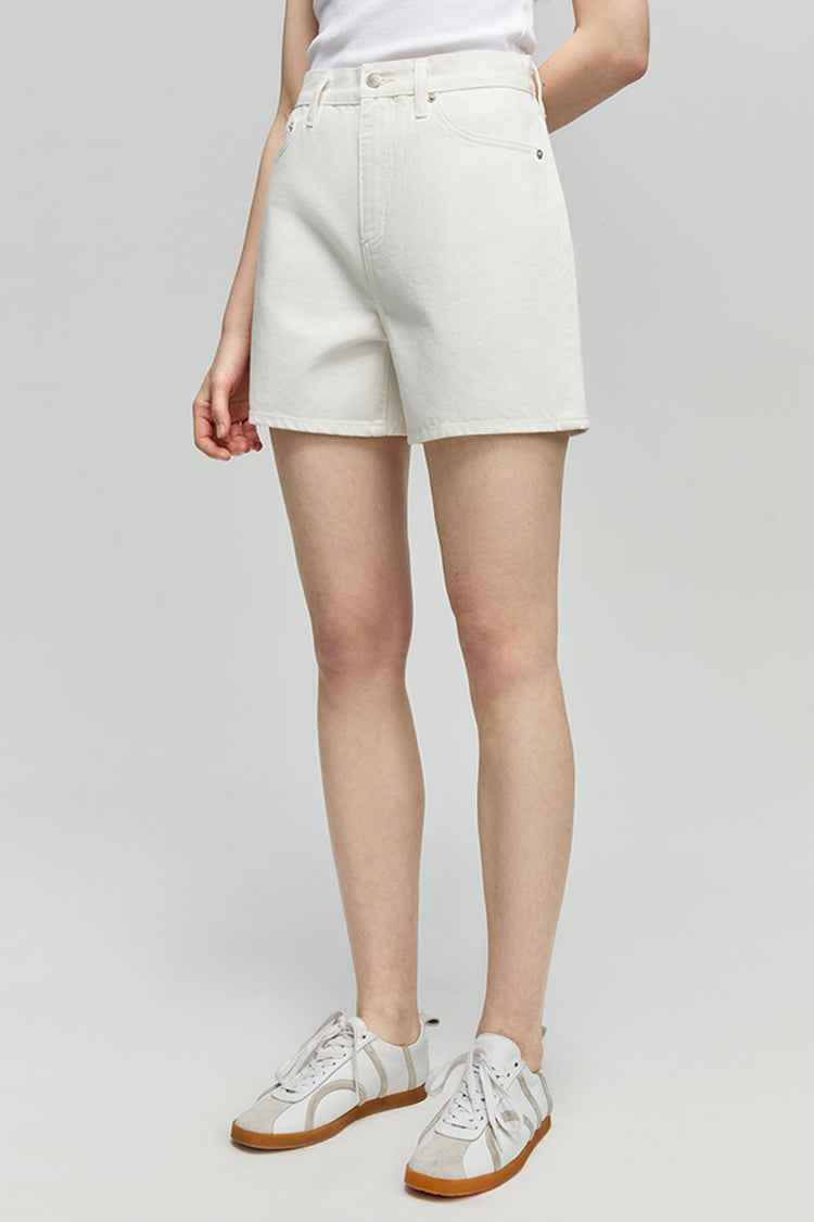 Golden Hour High-Rise Girlfriend Denim Shorts Model HJ801