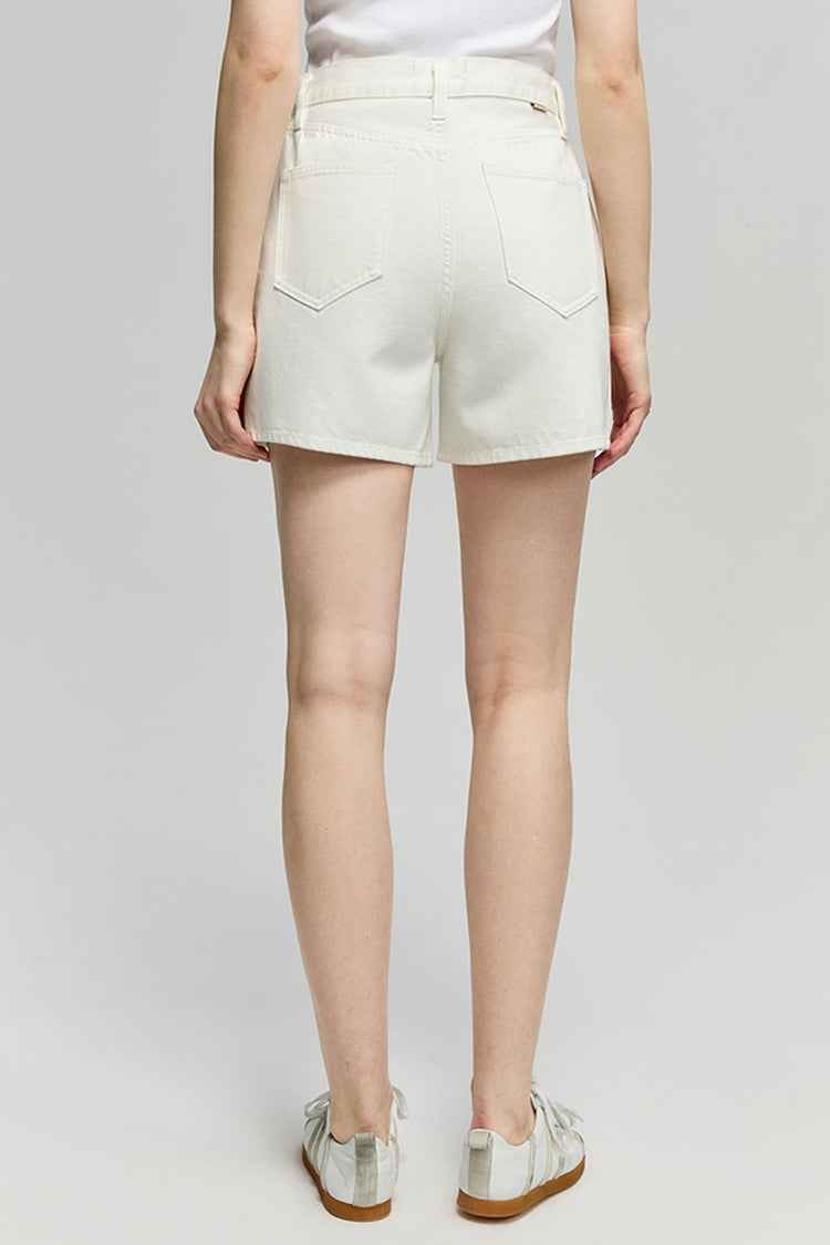 Golden Hour High-Rise Girlfriend Denim Shorts Model HJ801