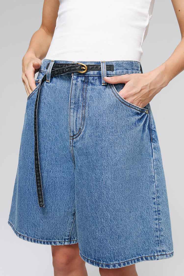 Easy Rider High-Rise Denim Bermuda Shorts Model HJ822