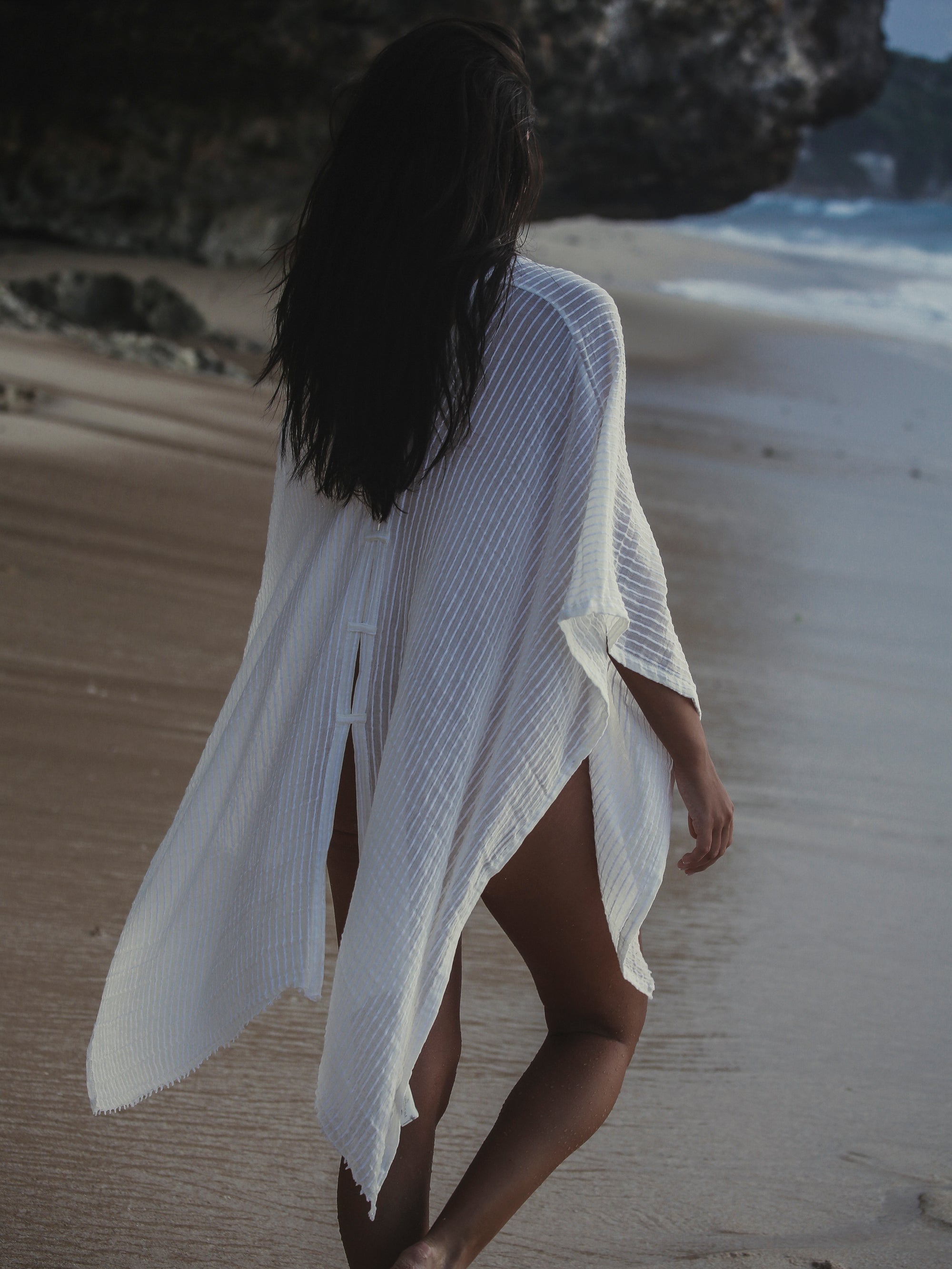 Ava Kimono – White Stripes, Hand-Loomed Turkish Cotton Beach Kaftan