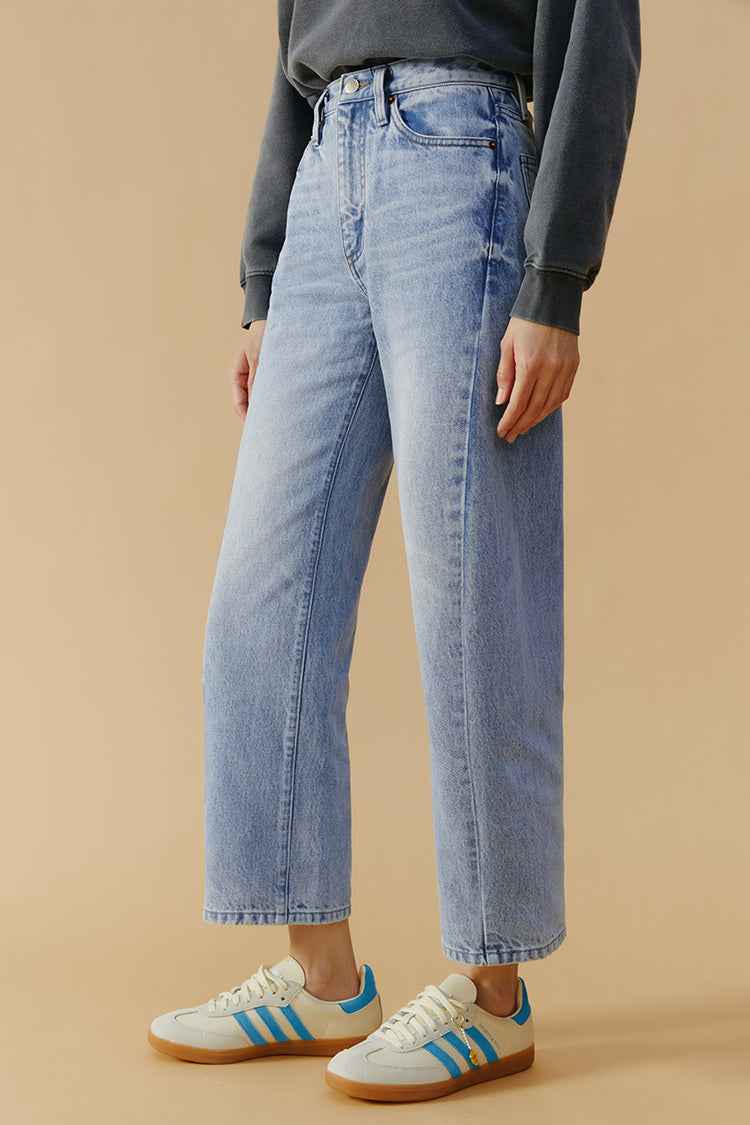 High-Rise Curve-Fit Ankle-Length Jeans Model HJ016