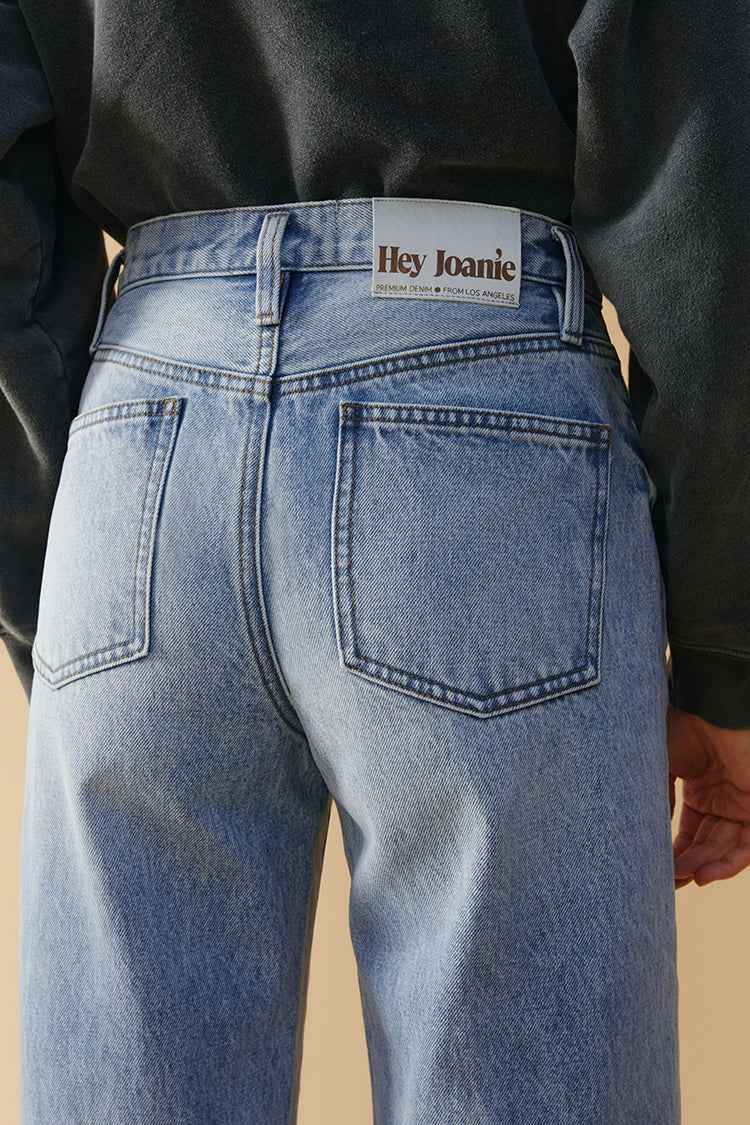 High-Rise Curve-Fit Ankle-Length Jeans Model HJ016