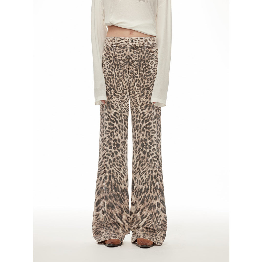 “Wild Roar” Leopard Print Washed Straight-Leg Bootcut Jeans for Fashion-Forward Women and Men