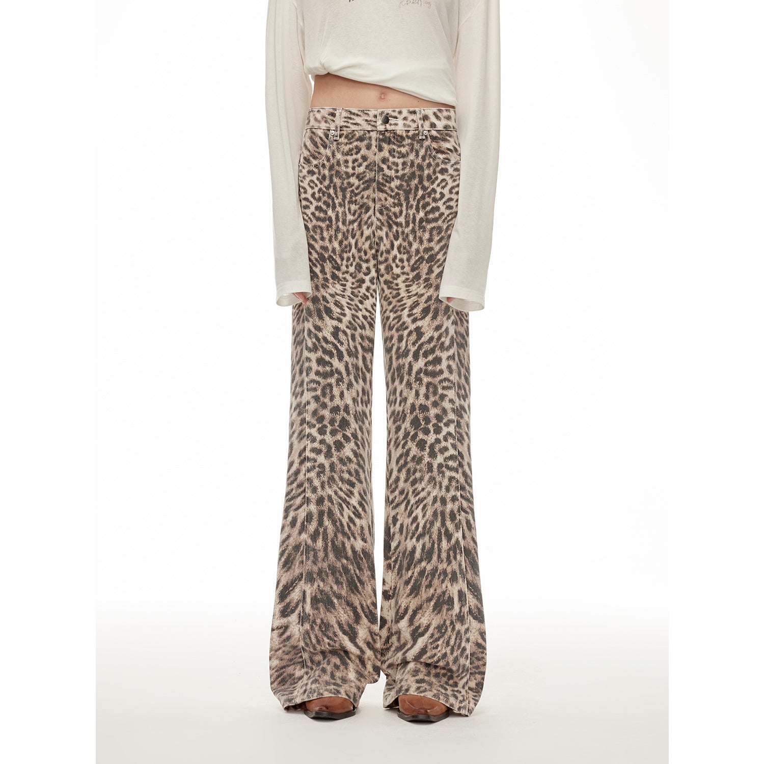“Wild Roar” Leopard Print Washed Straight-Leg Bootcut Jeans for Fashion-Forward Women and Men