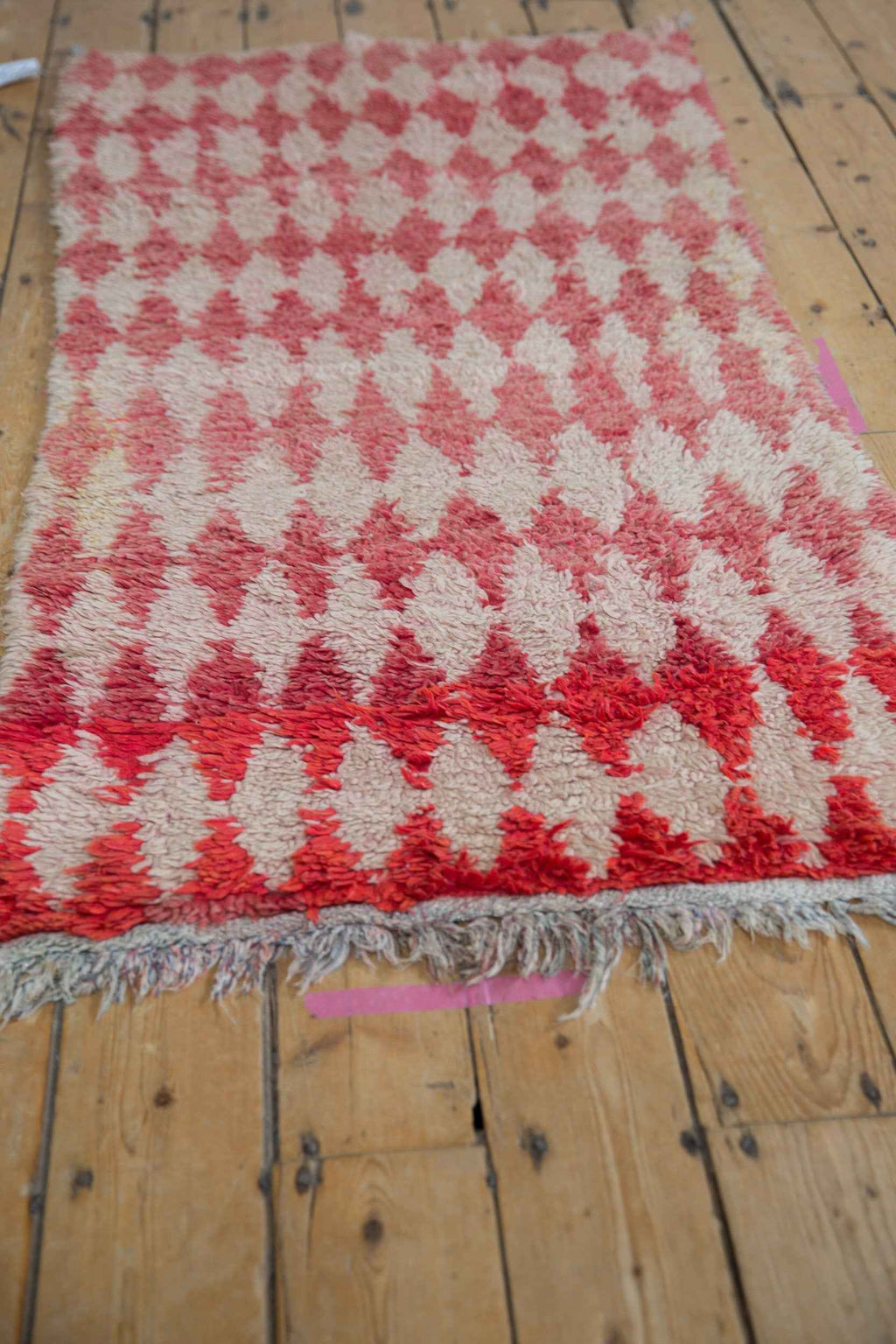 Vintage Moroccan Rug 3 ft x 5.5 ft Hand-Knotted Argyle Diamond Pattern