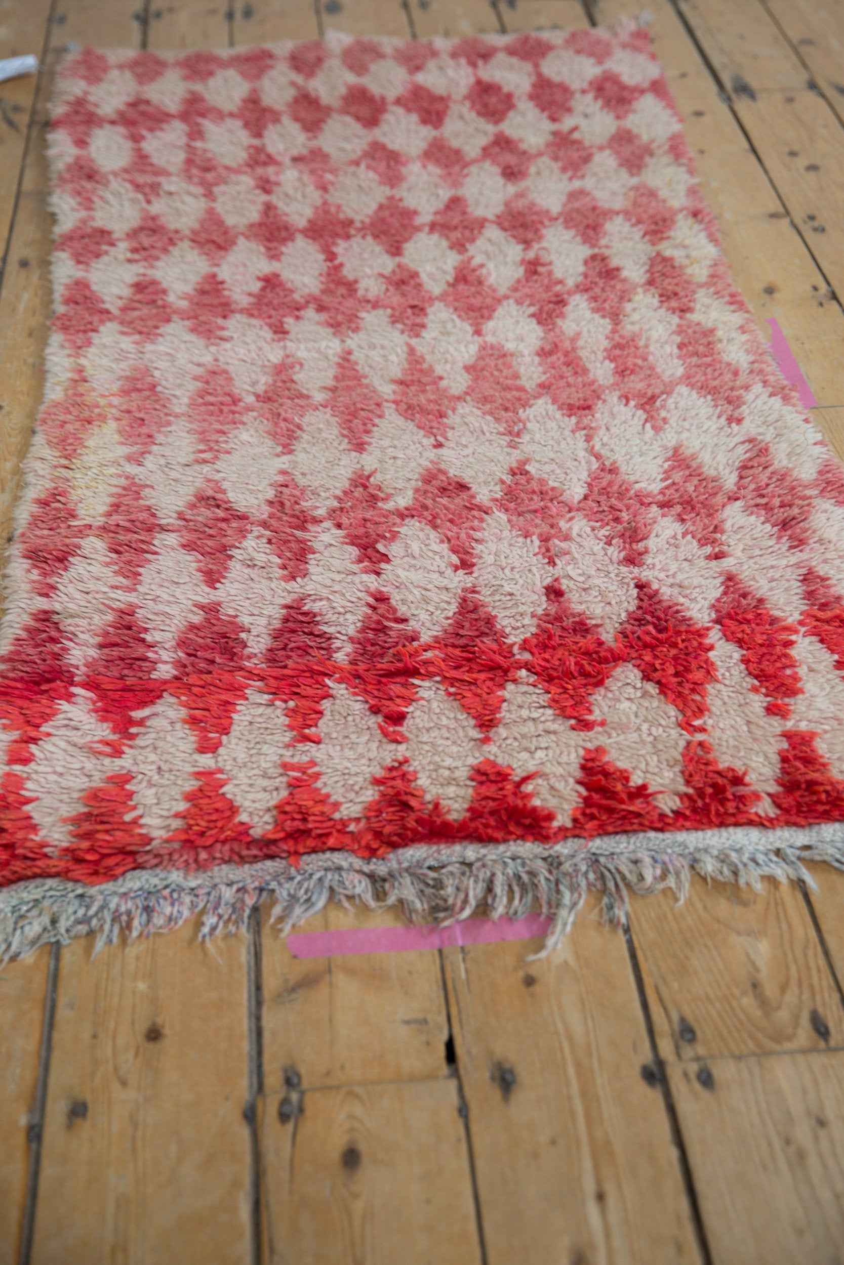 Vintage Moroccan Rug 3 ft x 5.5 ft Hand-Knotted Argyle Diamond Pattern