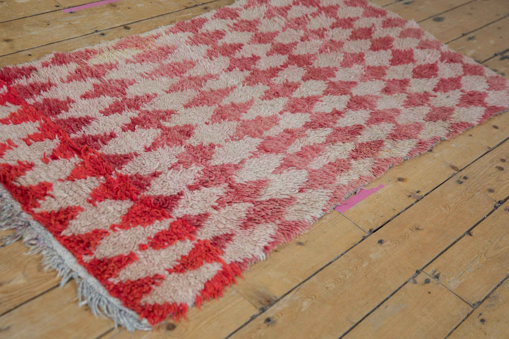 Vintage Moroccan Rug 3 ft x 5.5 ft Hand-Knotted Argyle Diamond Pattern
