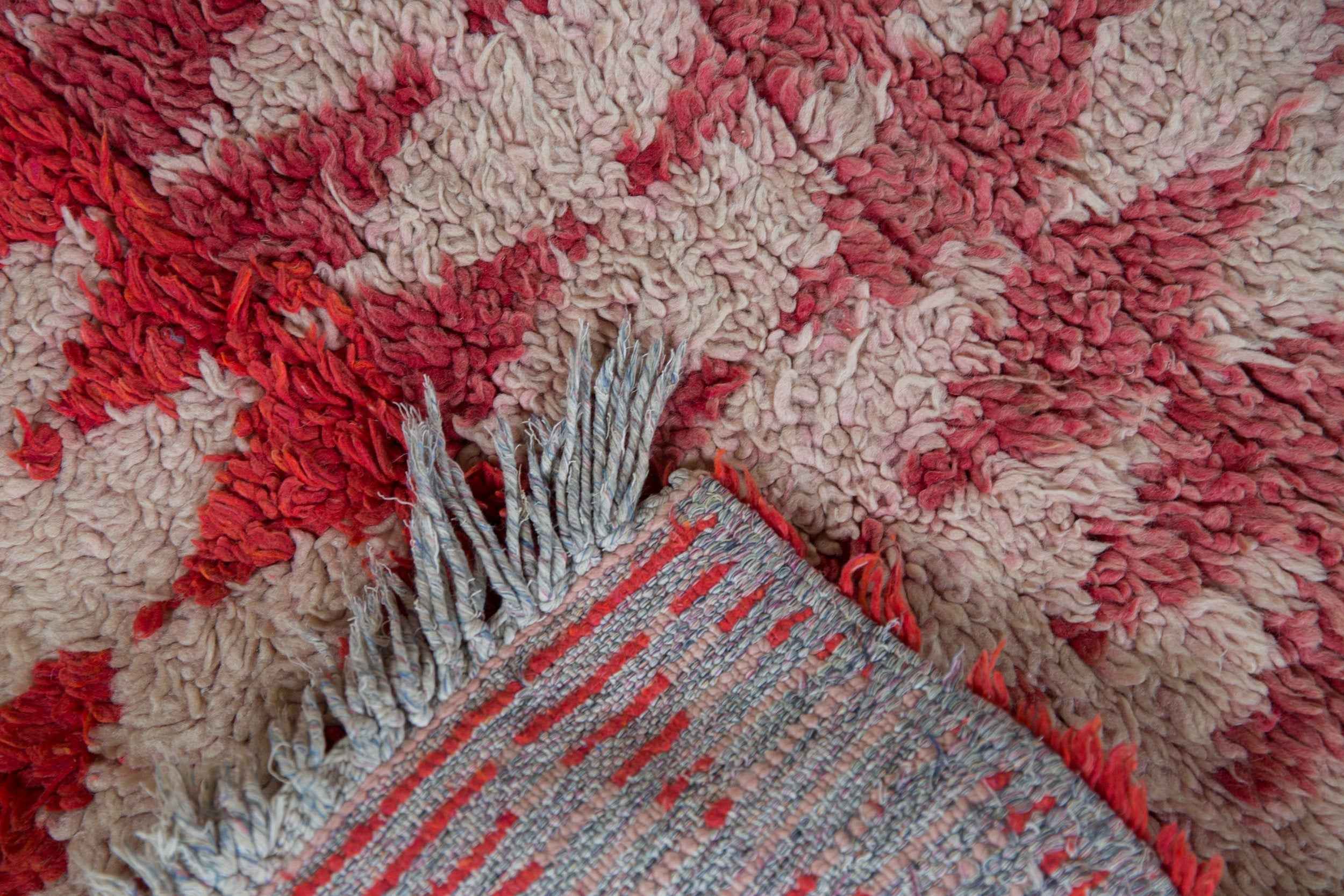 Vintage Moroccan Rug 3 ft x 5.5 ft Hand-Knotted Argyle Diamond Pattern