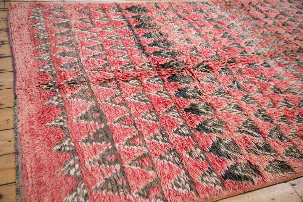 Vintage Moroccan Hand-Knotted Carpet, 5'10" x 9'7", 1970s, Triangle Mountain Inspired Design