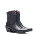 The Trinity - Versatile Classic Boots for Fashion-Forward Men and Women
