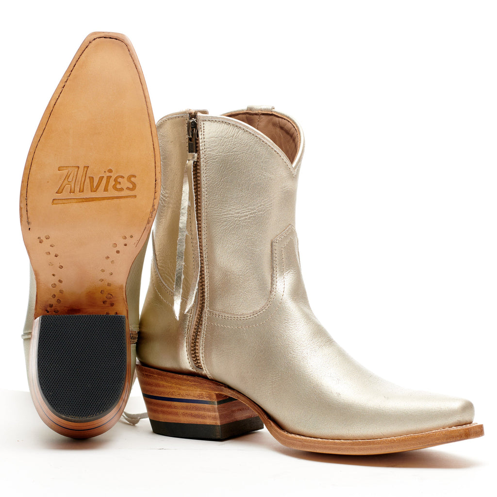 The Trinity - Versatile Classic Boots for Fashion-Forward Men and Women
