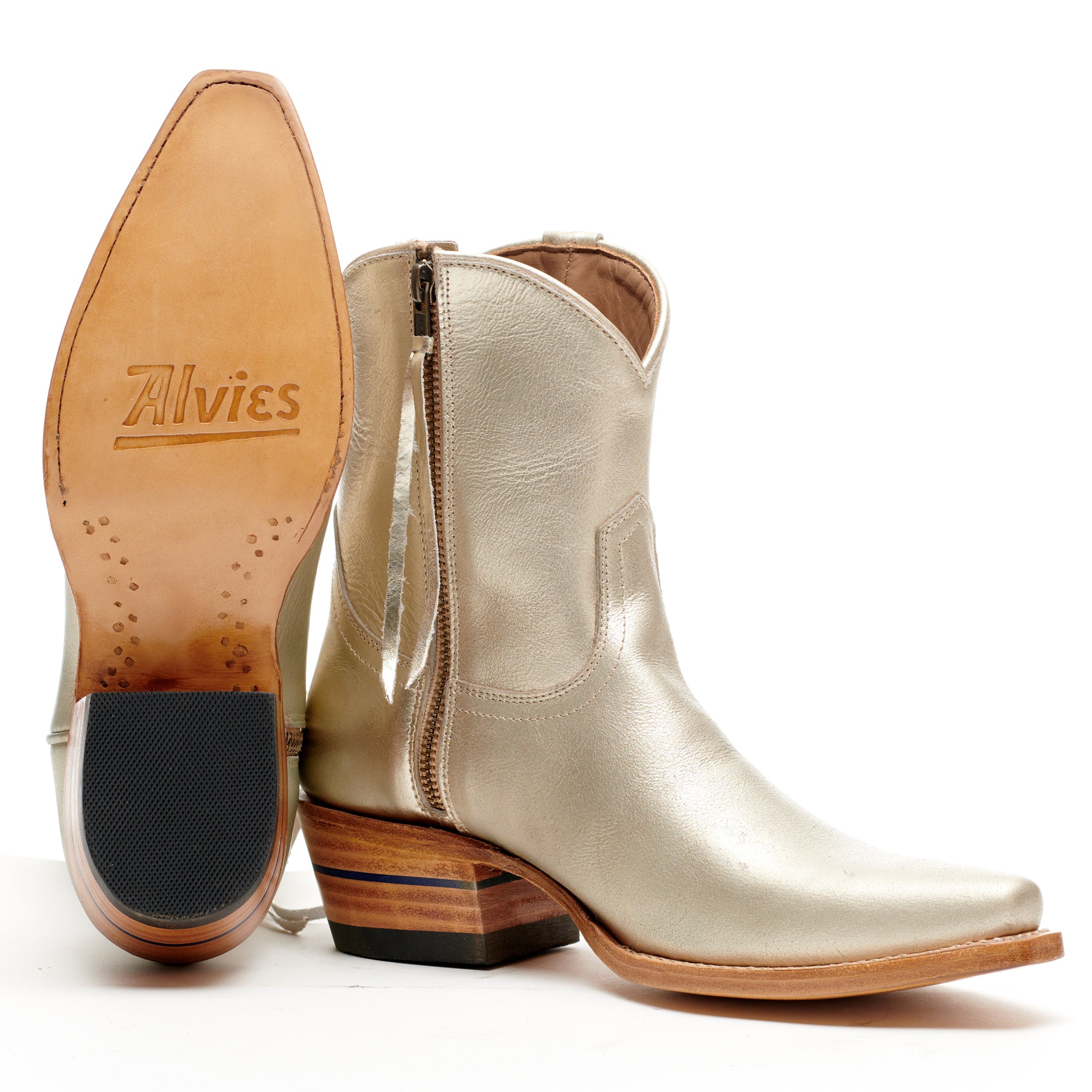 The Trinity - Versatile Classic Boots for Fashion-Forward Men and Women