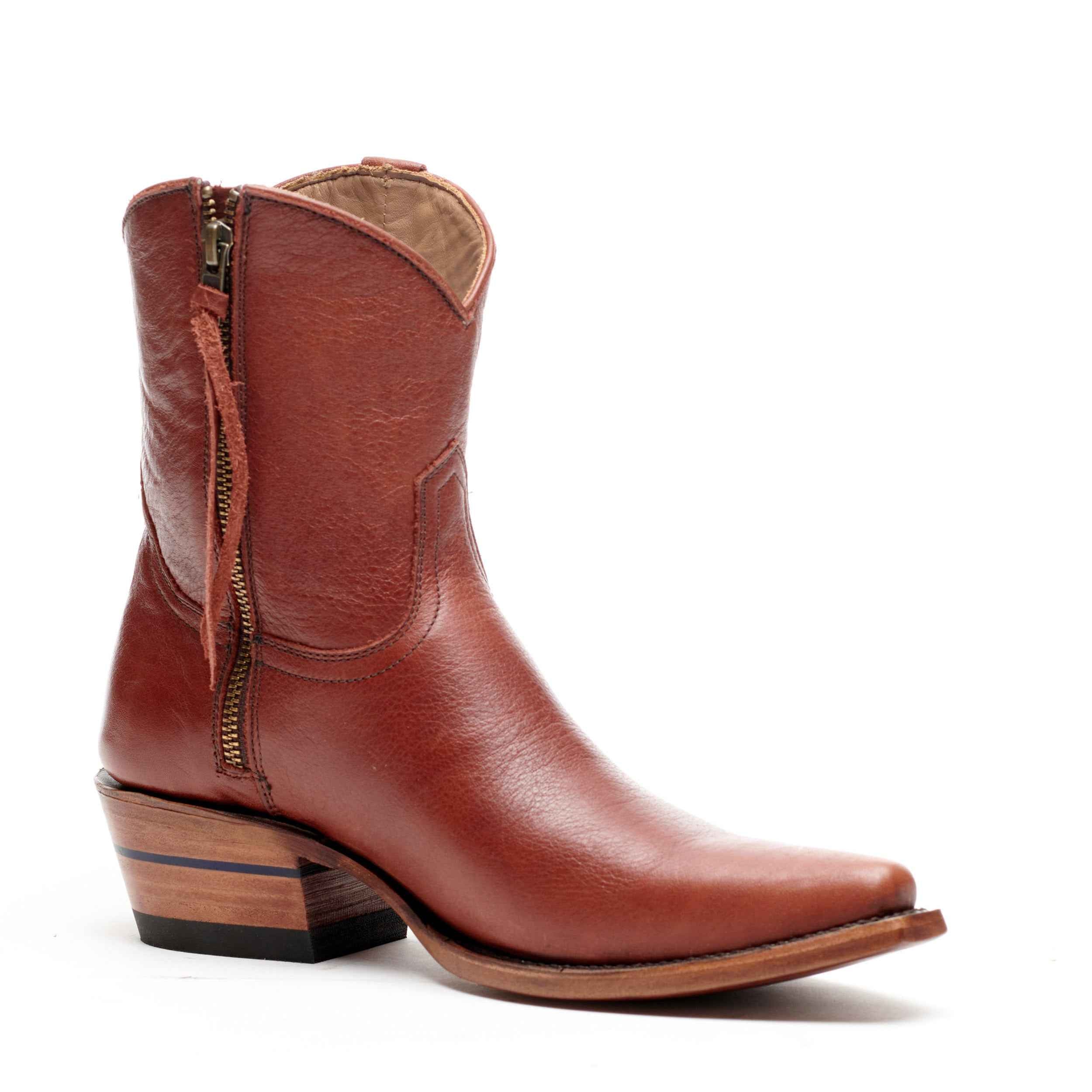 The Trinity - Versatile Classic Boots for Fashion-Forward Men and Women