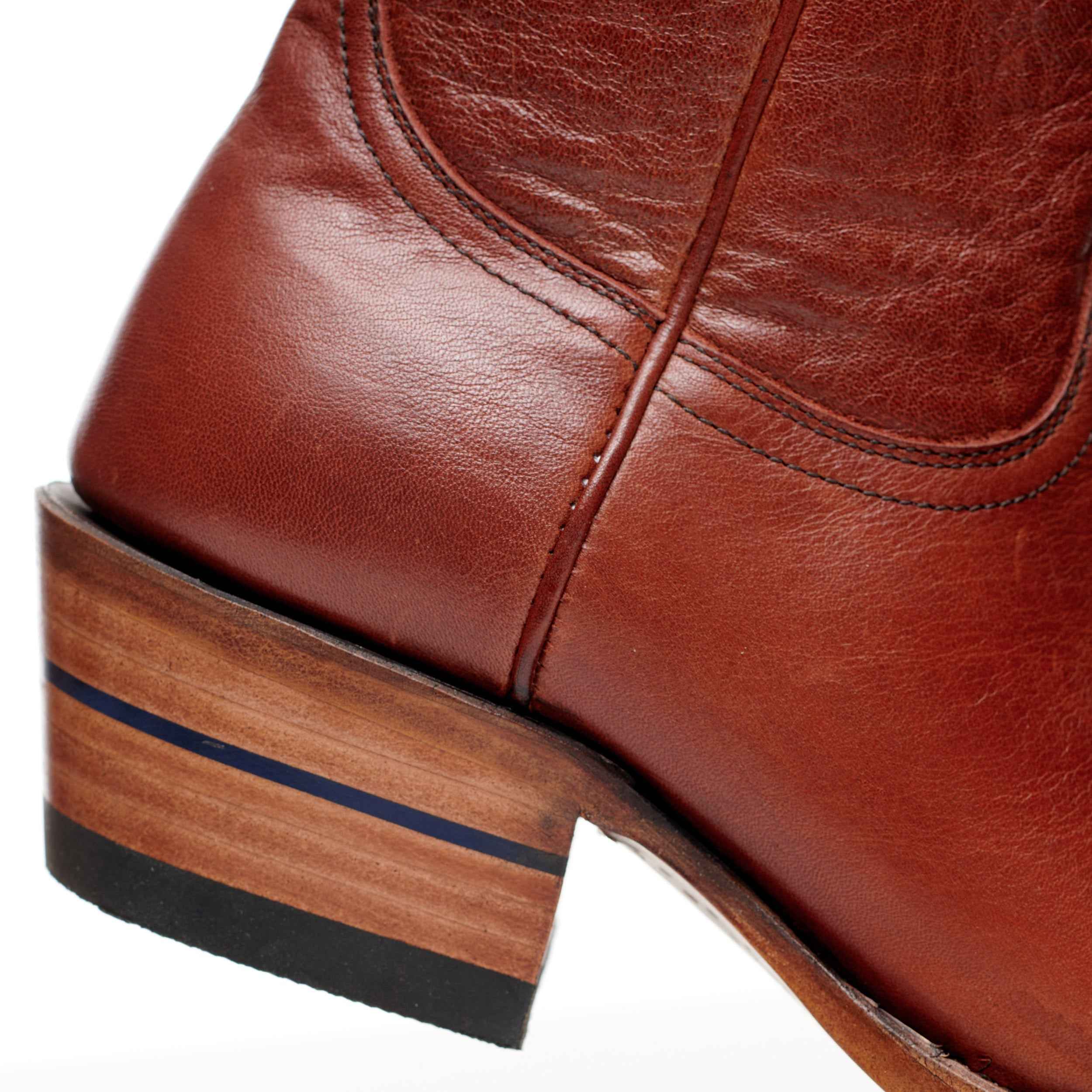 The Trinity - Versatile Classic Boots for Fashion-Forward Men and Women