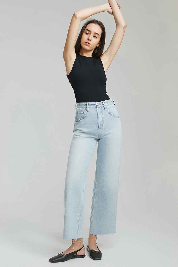 Moon Curve Raw Hem Crop Jeans Model HJ129