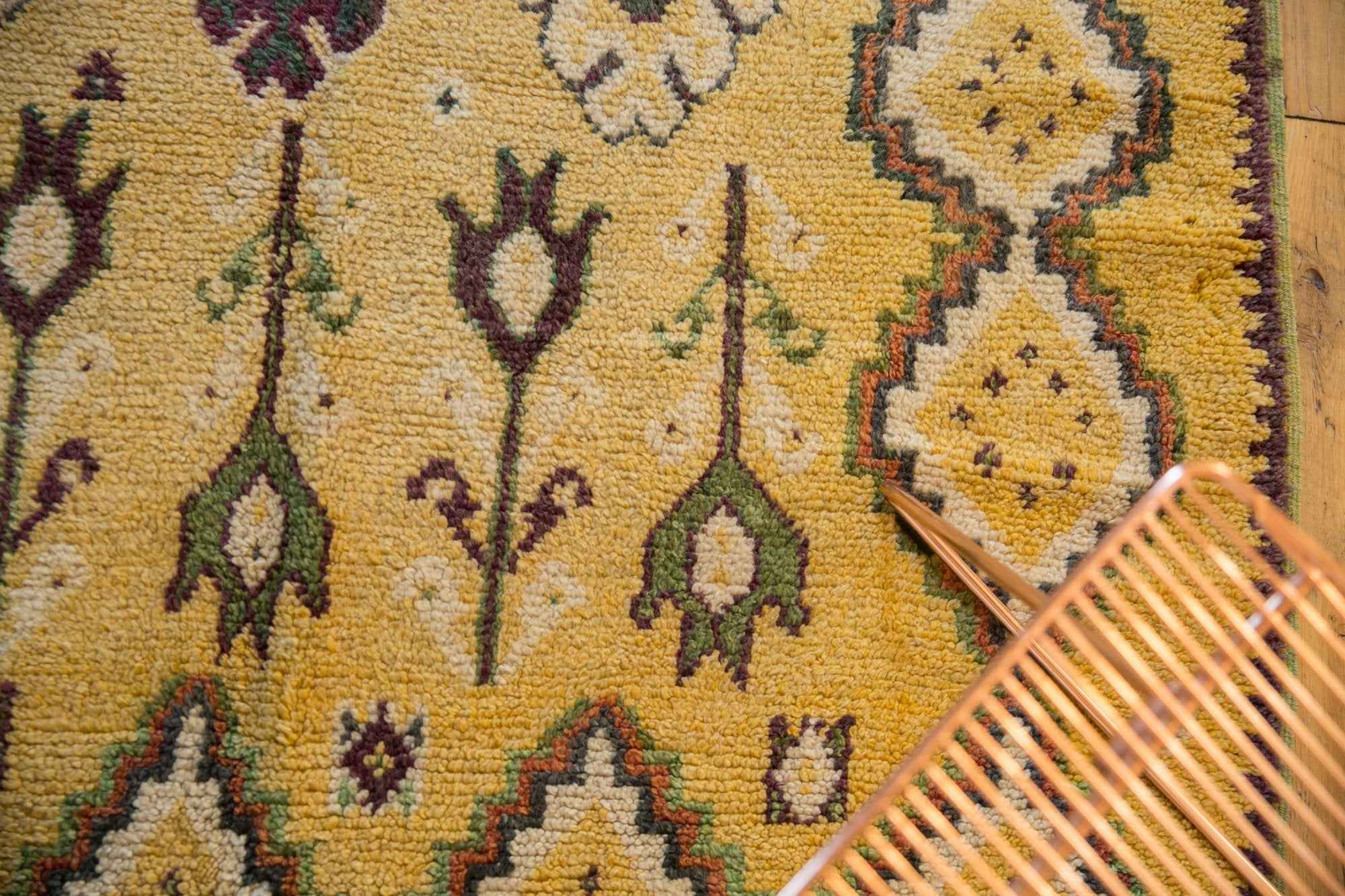 Vintage Moroccan Rug Runner 4 ft 11 in x 10 ft 9 in – Hand-Knotted 1970s Diamond Medallion Design