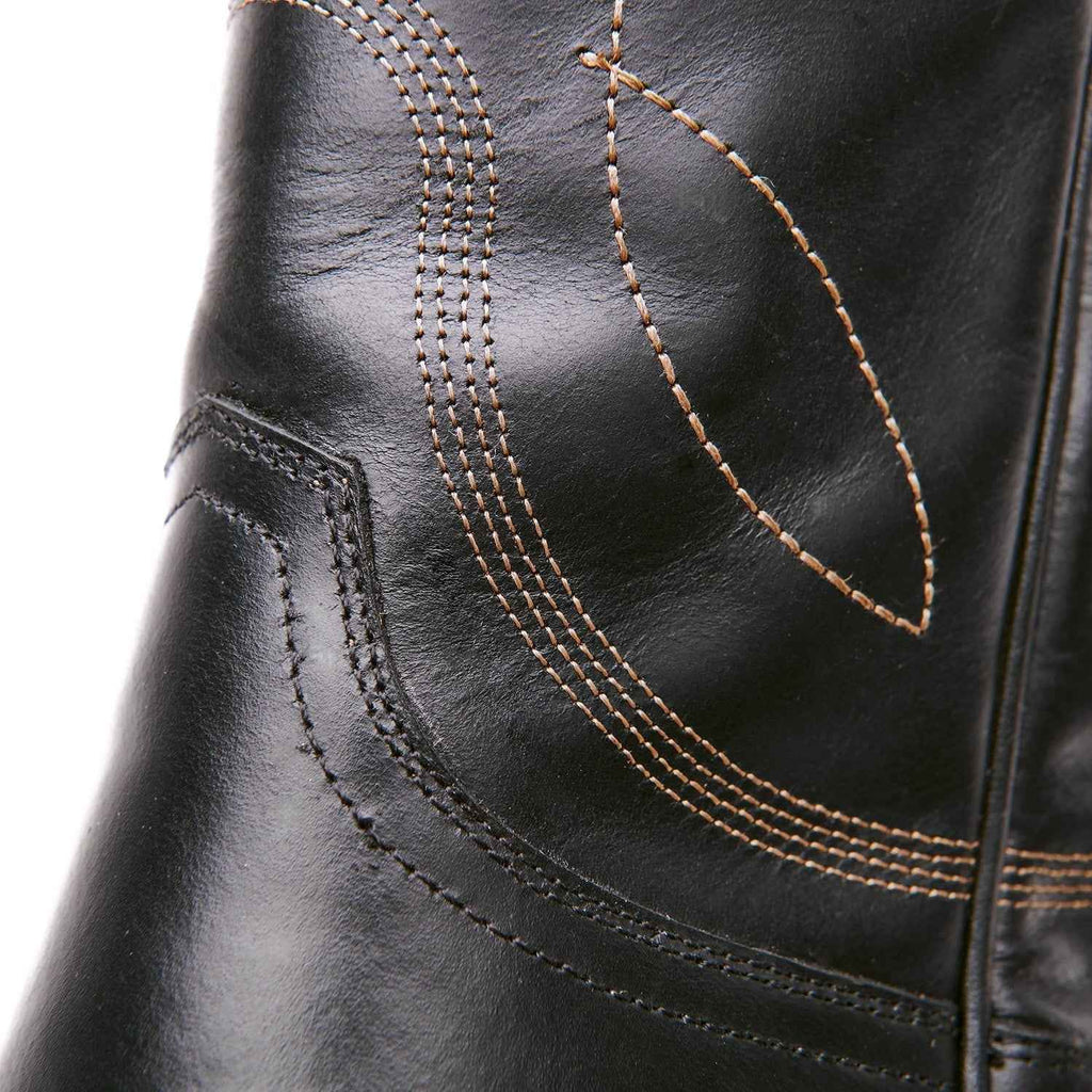 The Comal - Stylish Quarter Inch Snip Toe Boots for Fashion-Conscious Men and Women