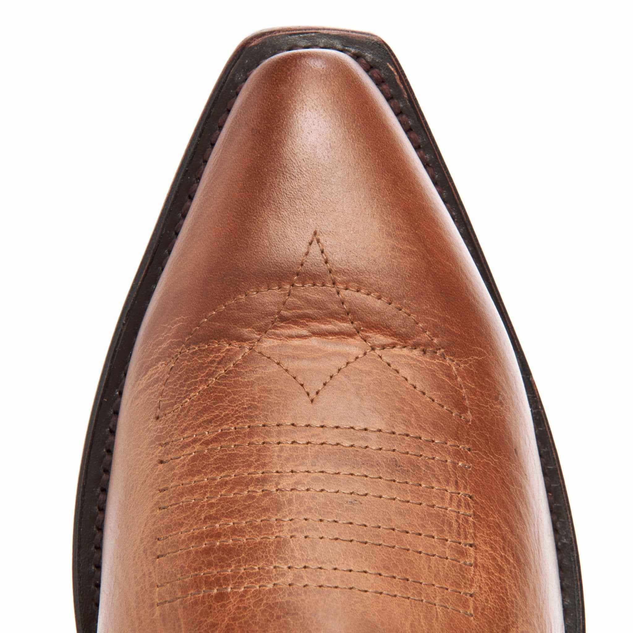 The Comal - Stylish Quarter Inch Snip Toe Boots for Fashion-Conscious Men and Women