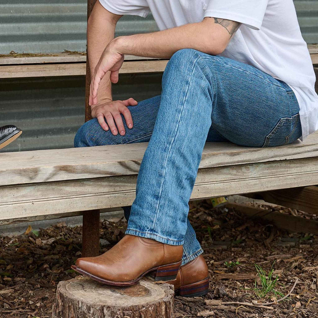 The Comal - Stylish Quarter Inch Snip Toe Boots for Fashion-Conscious Men and Women