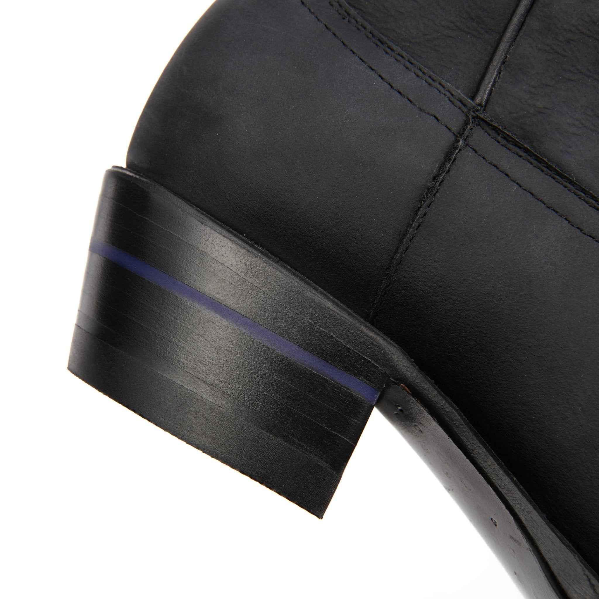 The Rainey Zip-Up Ankle Boot – Stylish and Comfortable Footwear for Day-to-Night Versatility