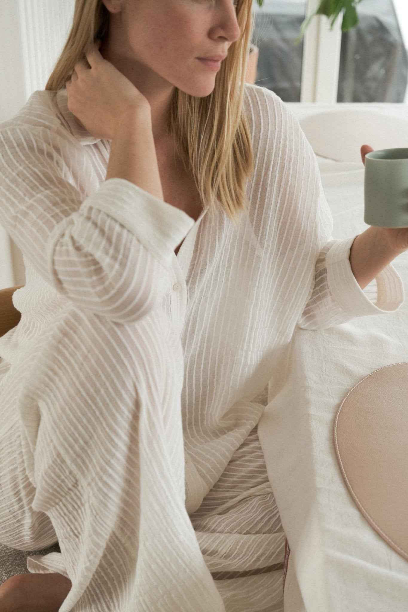 Voyage Set in White Stripes - Comfortable Sheer Cotton with Stylish Textured Design